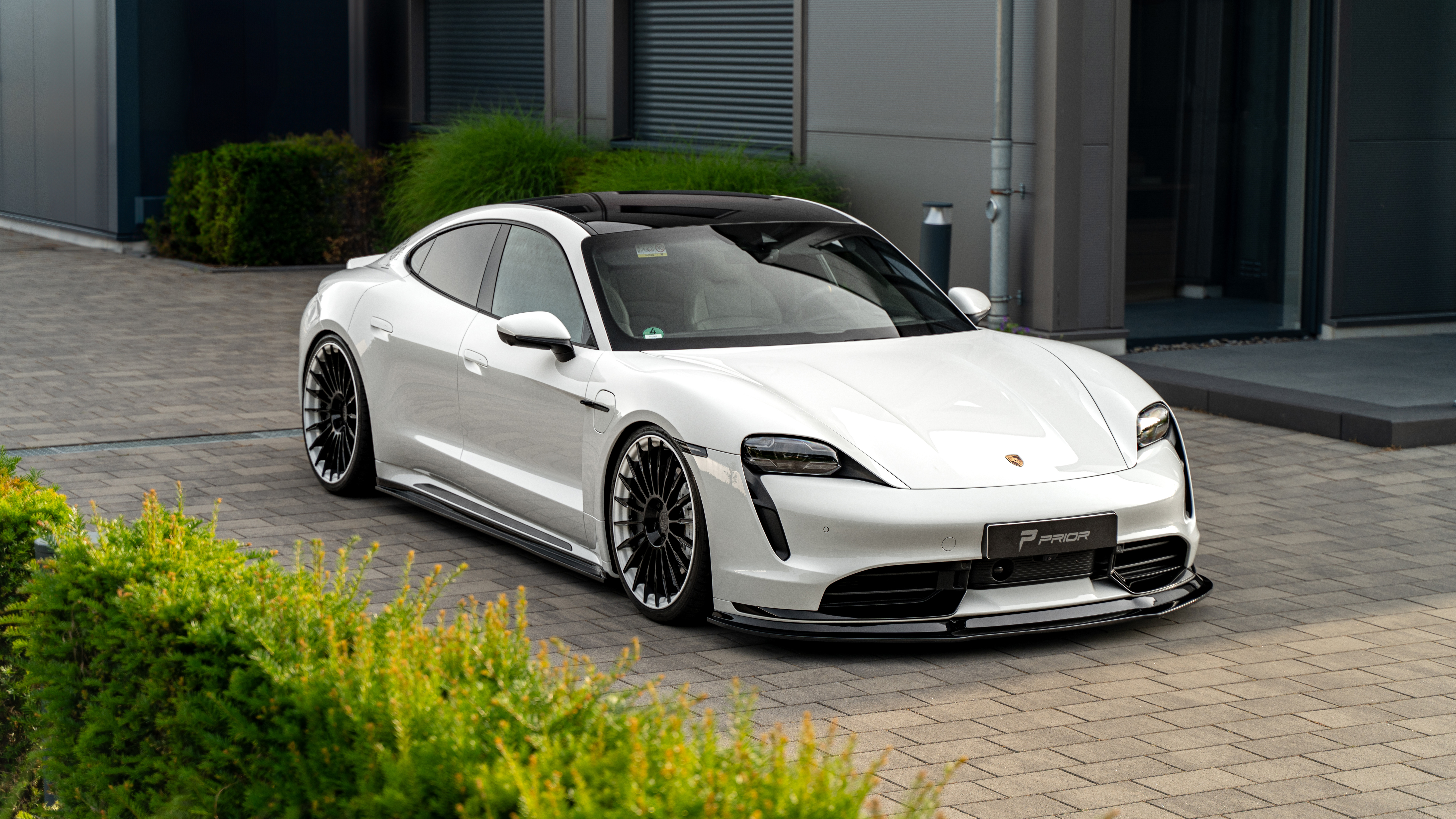 Porsche Taycan Turbo s Mansory