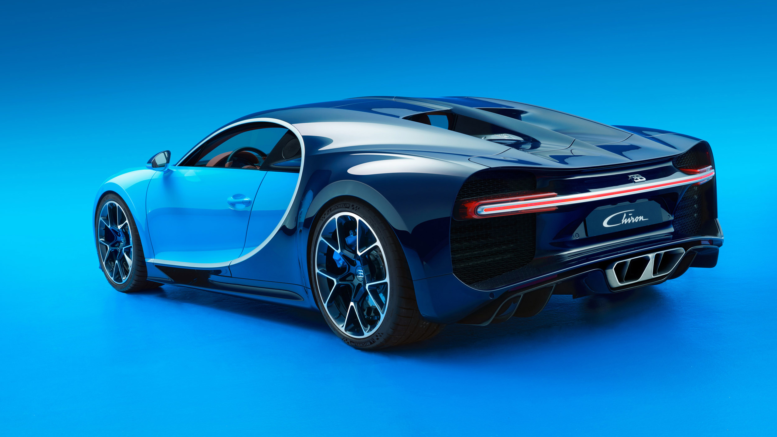 Wallpaper Mobil Bugatti Chiron