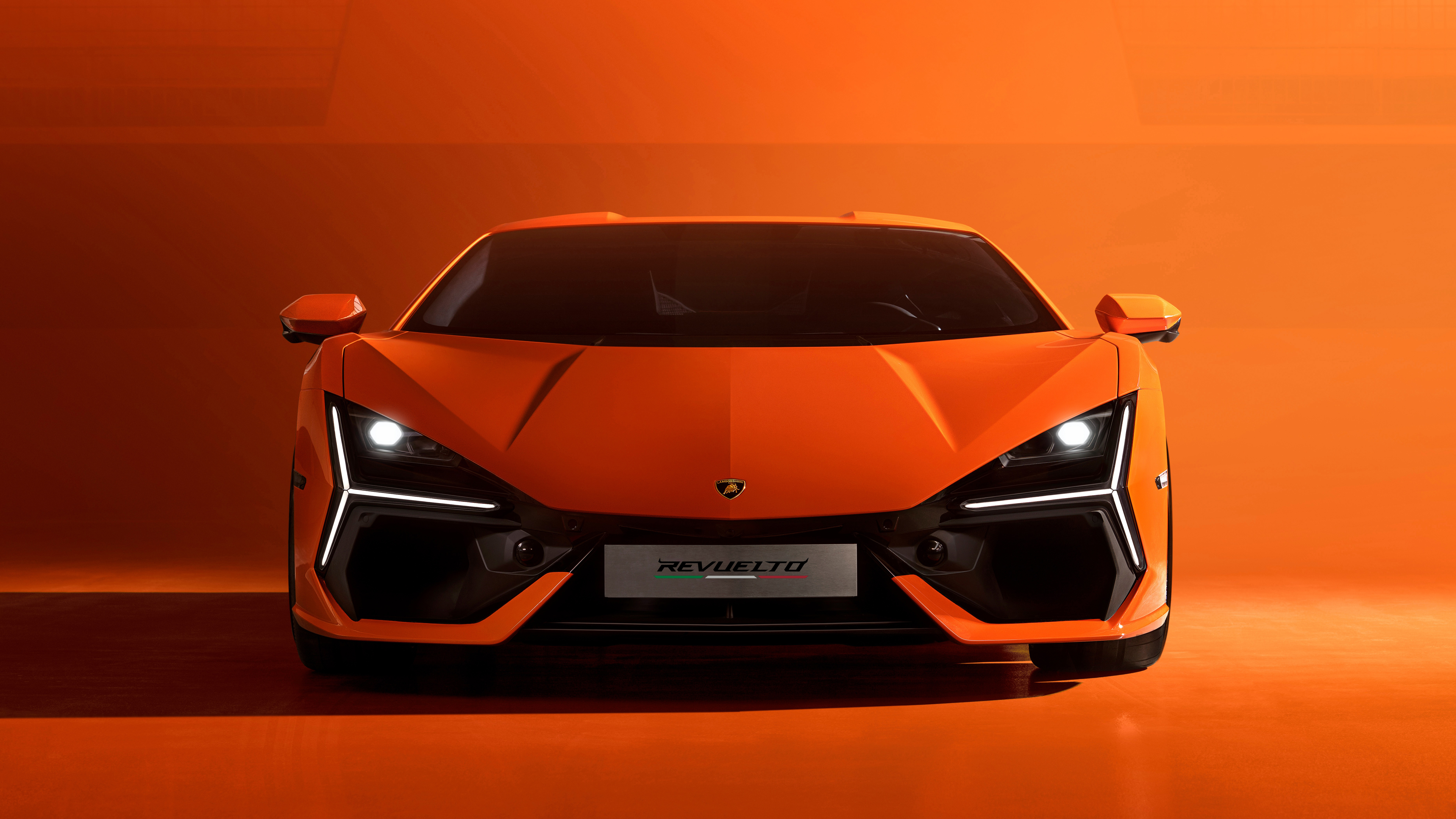 Lamborghini revuelto 2024. Ламборджини revuelto. Ламборгини 2024. Ламборджини 2023. Новая Ламборгини 2023.